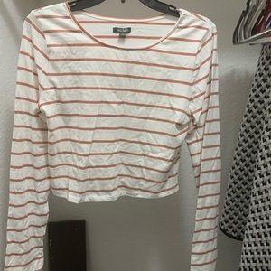 long sleeve cropped top